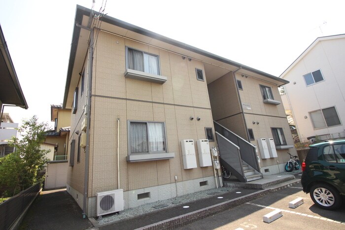 物件外観写真2　(外観写真)