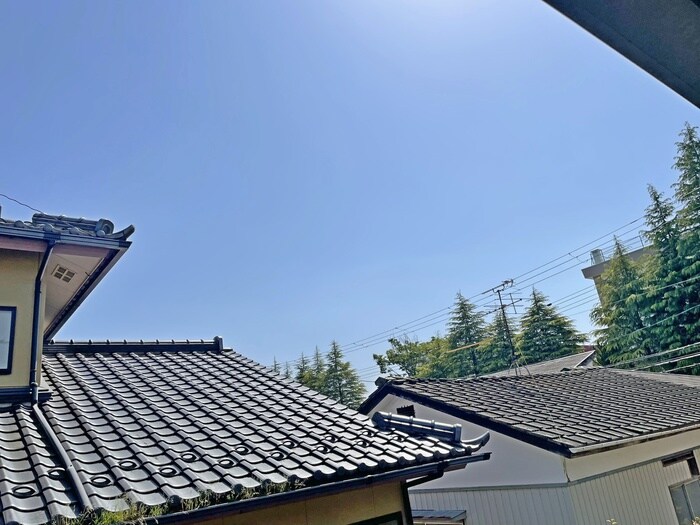 物件内観写真18　(室内からの展望)