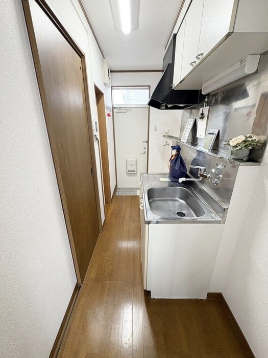 物件内観写真13　(廊下)