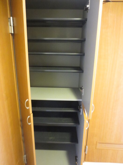 物件内観写真15　(靴箱)