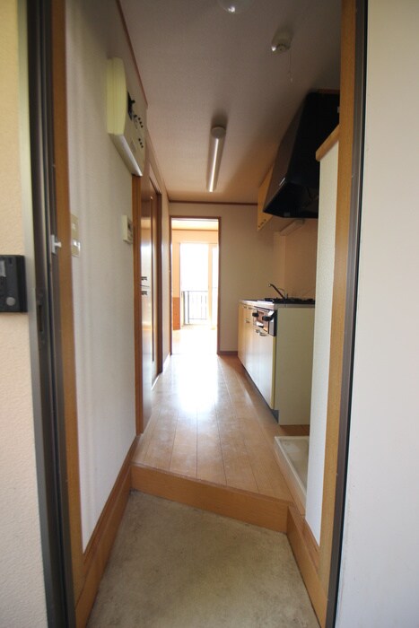 物件内観写真19　(玄関)