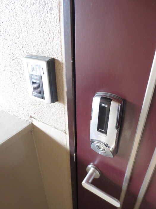 物件内観写真14　(玄関)