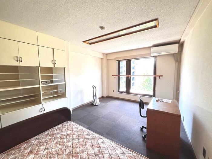 物件内観写真10　(居室)