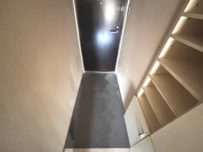 物件内観写真21　(玄関)
