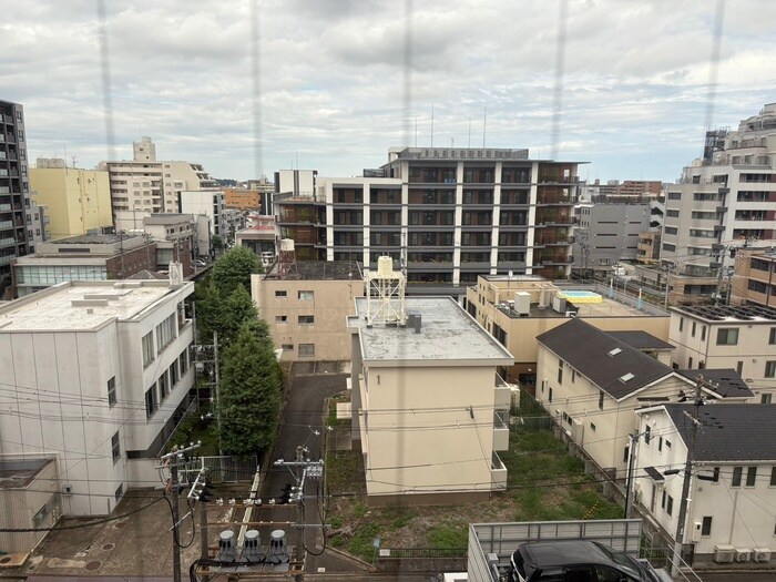 物件内観写真22　(室内からの展望)