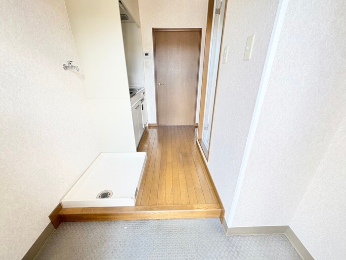 フォレスタはちまんの廊下