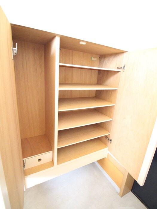 物件内観写真20　(靴箱)