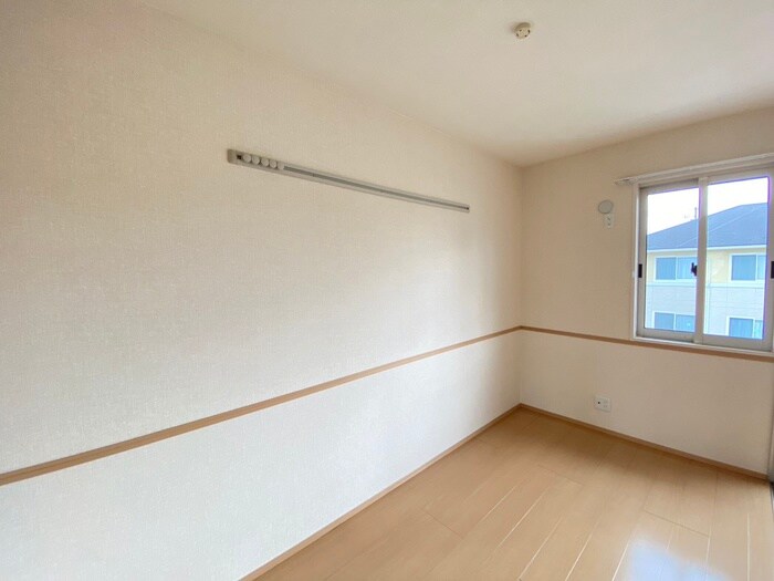 物件内観写真10　(居室)