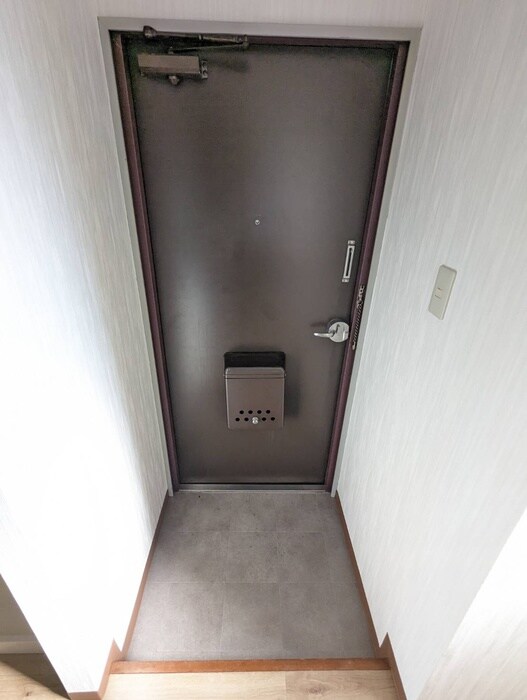物件内観写真21　(玄関)