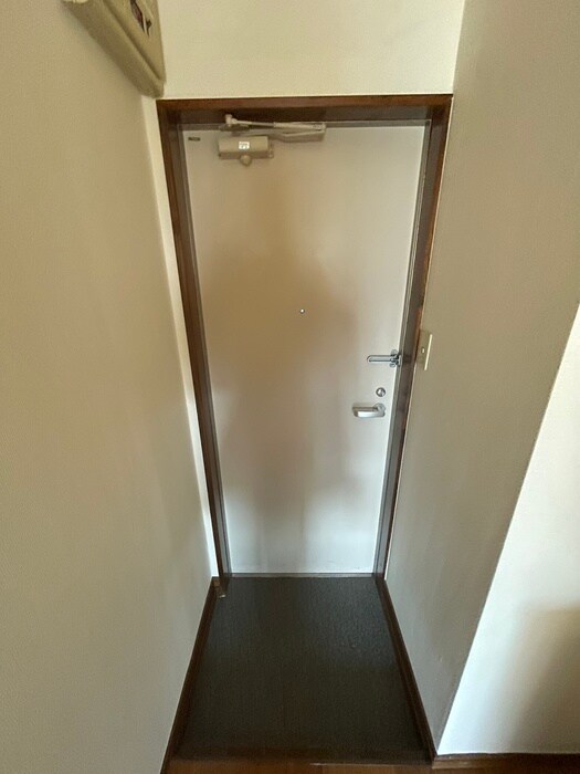 物件内観写真21　(玄関)