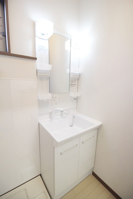 物件内観写真11　(洗面)
