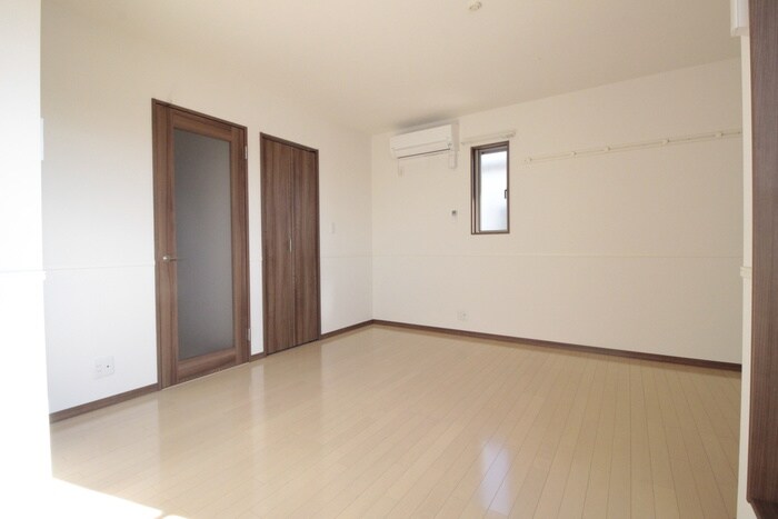 物件内観写真16　(居室)