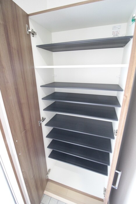 物件内観写真18　(靴箱)