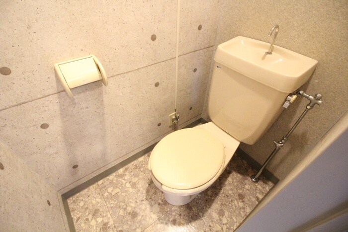 物件内観写真16　(トイレ)