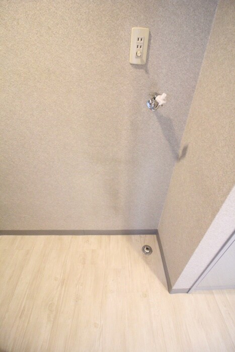 物件内観写真17　(洗濯機置場)