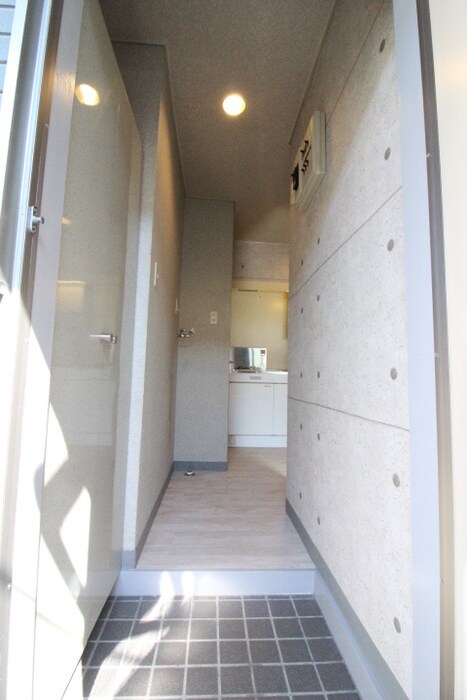 物件内観写真19　(玄関)