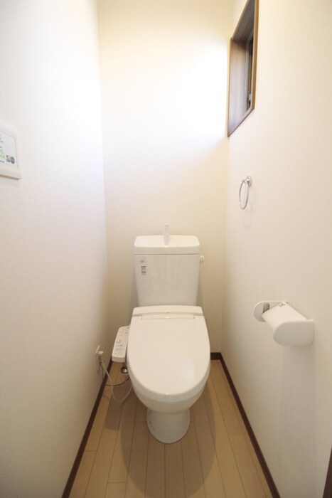 物件内観写真11　(トイレ)
