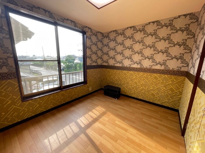 物件内観写真8　(居室)