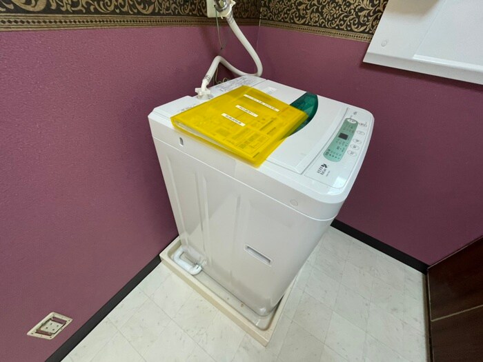 物件内観写真14　(洗濯機置場)