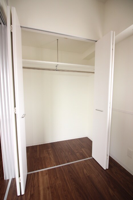 物件内観写真15　(収納)