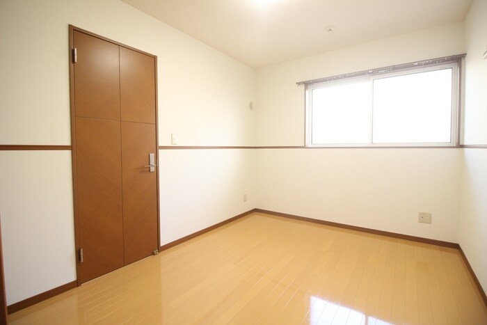 物件内観写真9　(居室)