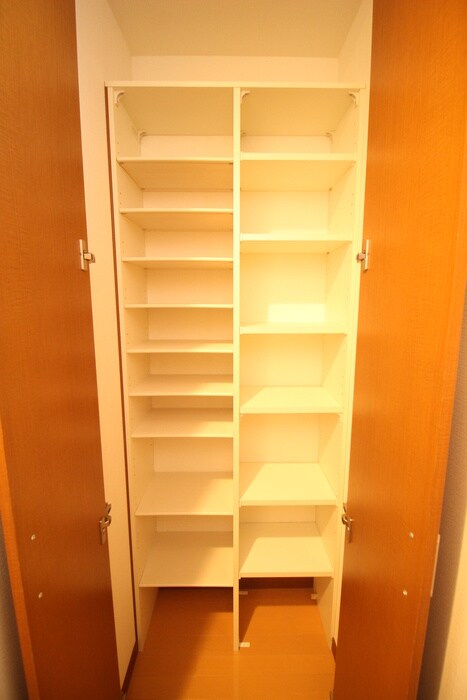 物件内観写真17　(靴箱)