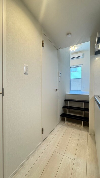 物件内観写真15　(廊下)