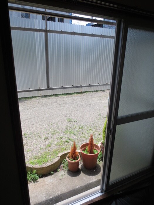 物件内観写真13　(室内からの展望)