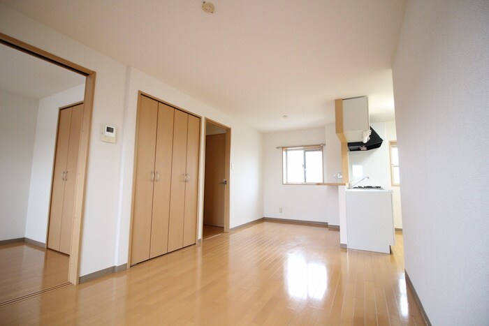 物件内観写真9　(居室)