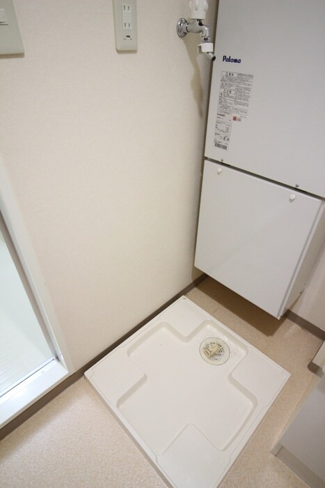 物件内観写真20　(洗濯機置場)