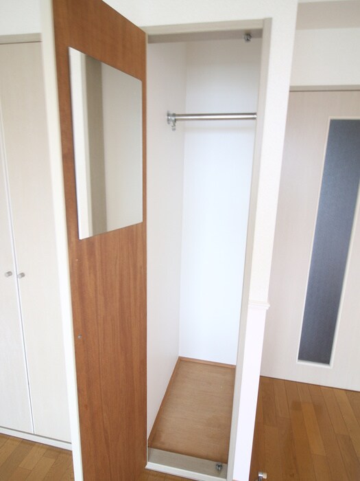 物件内観写真10　(収納)