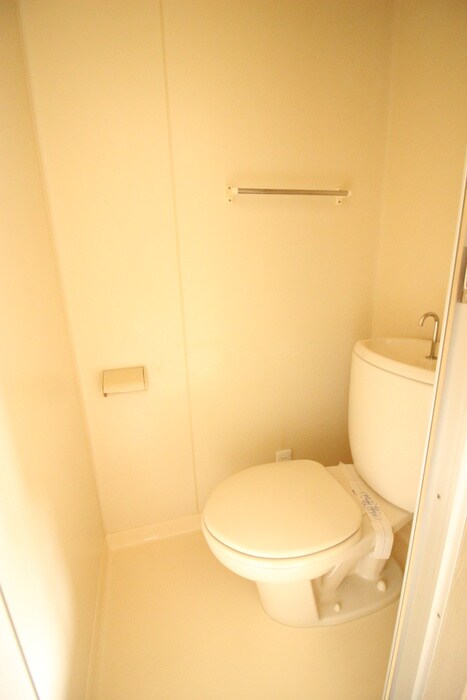 物件内観写真13　(トイレ)
