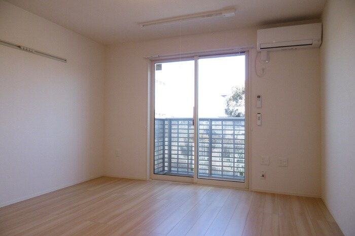 物件内観写真5　(居室)