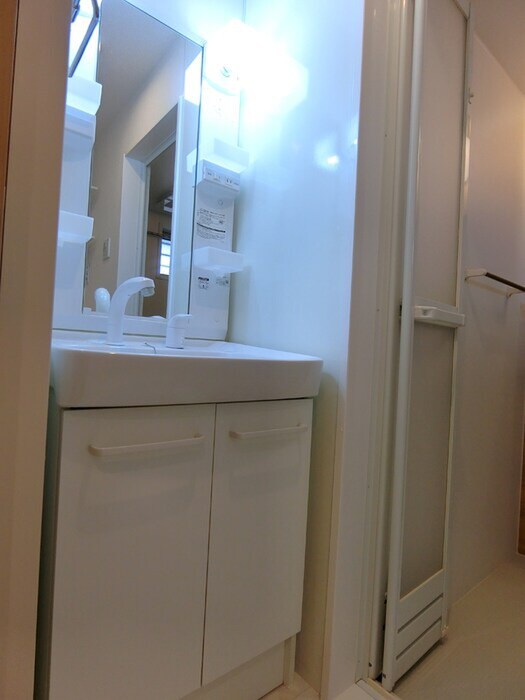 物件内観写真9　(洗面)