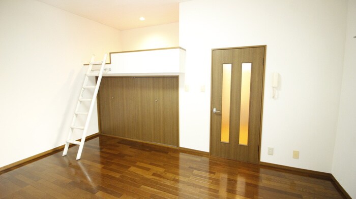 物件内観写真3　(居室)