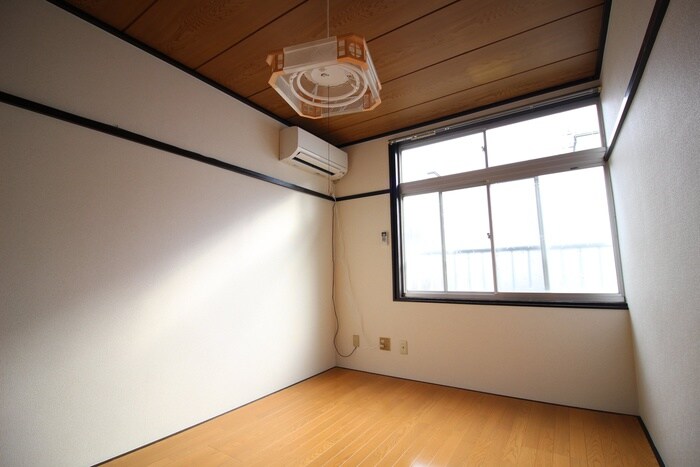 物件内観写真10　(居室)