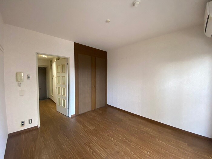 物件内観写真10　(居室)