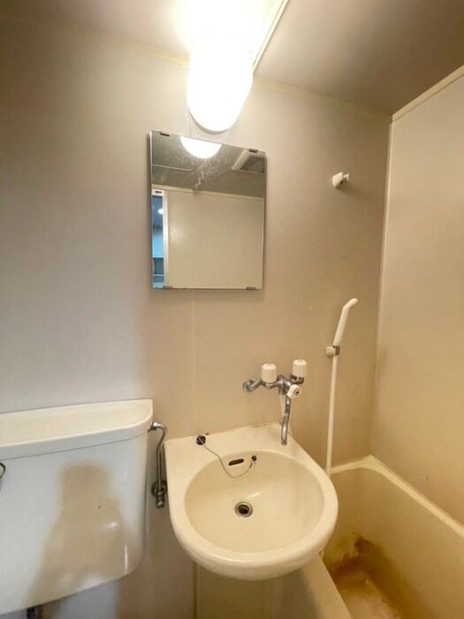 物件内観写真12　(洗面)