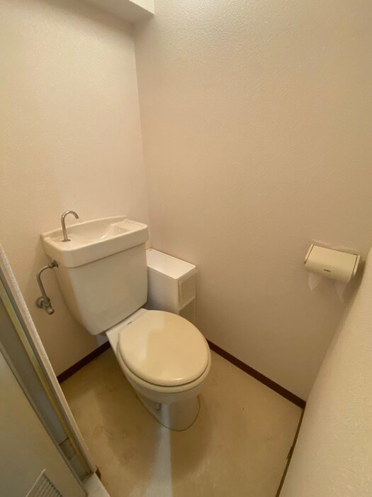 物件内観写真13　(トイレ)