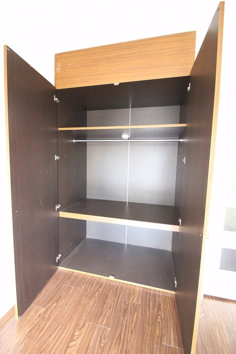 物件内観写真13　(収納)