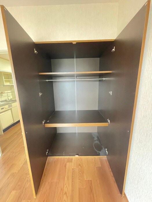 物件内観写真13　(収納)