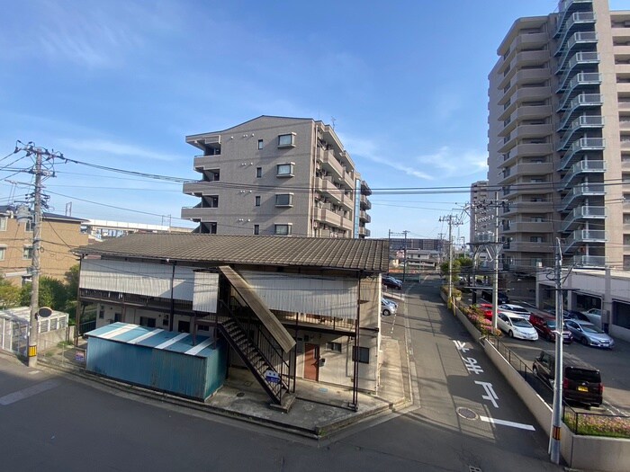 物件内観写真22　(室内からの展望)