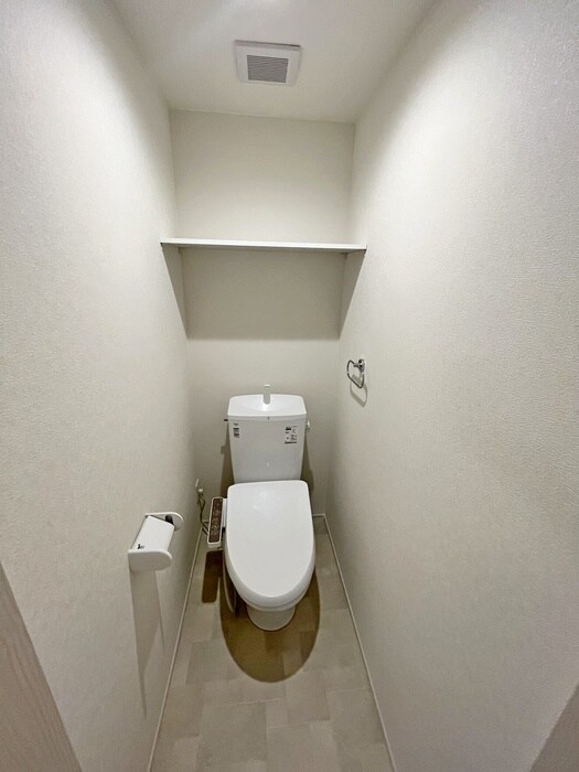 物件内観写真9　(トイレ)