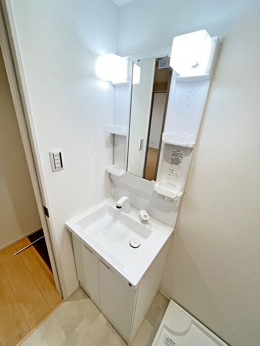 物件内観写真10　(洗面)