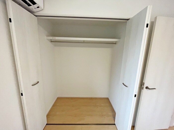 物件内観写真12　(収納)