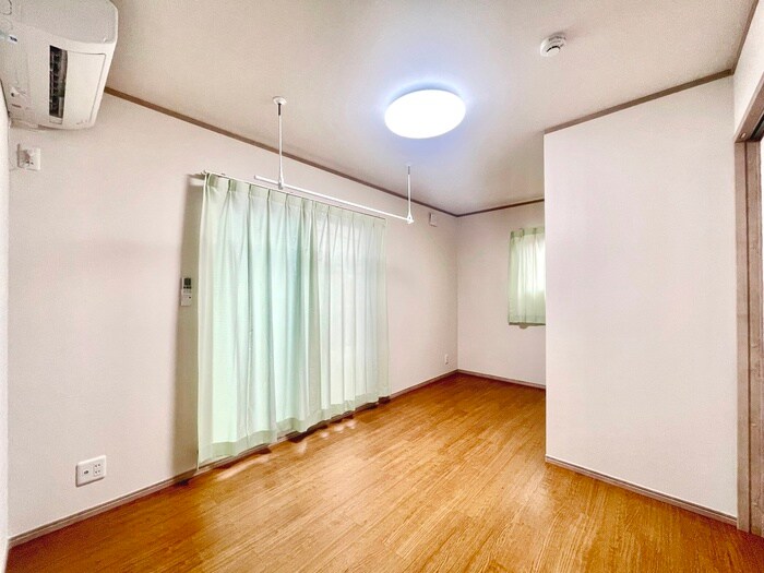 物件内観写真7　(居室)
