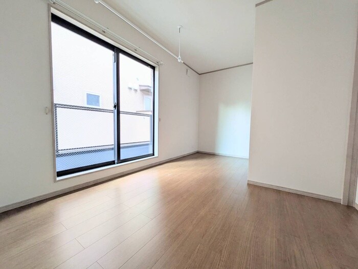 物件内観写真8　(居室)