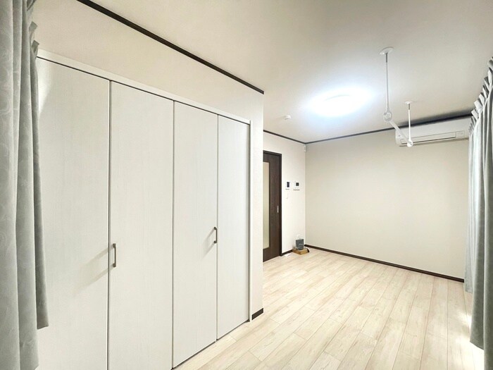 物件内観写真9　(居室)