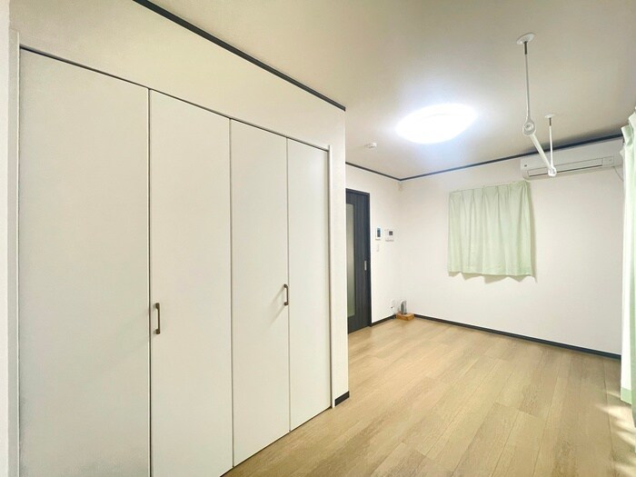 物件内観写真9　(居室)