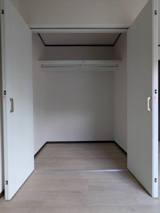 物件内観写真10　(収納)